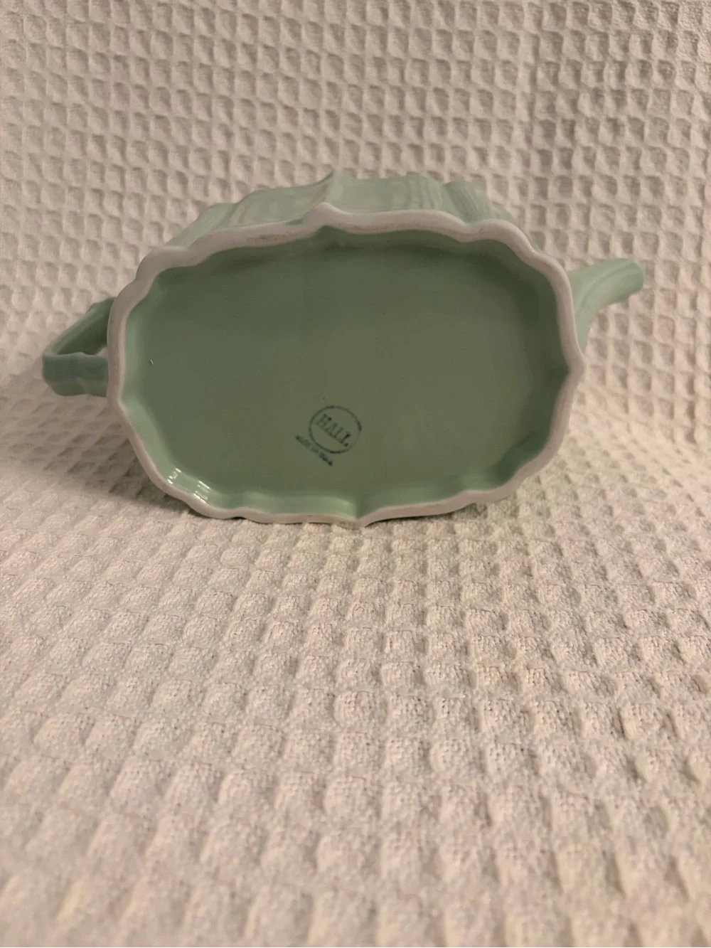 Vintage Hall 1940’s Victorian Collection Mint Green Benjamin Scalloped Teapot